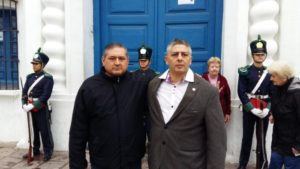 Daniel Benítez, junto al director de la Academia Belgrano, Gustavo Villagra