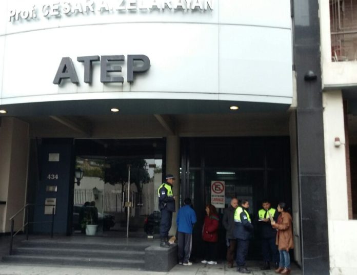 Escándalo por una agresión en la sede de ATEP